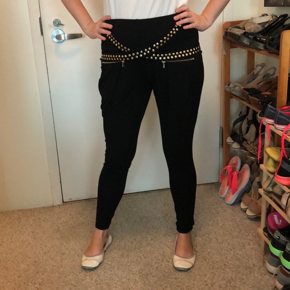 Bebe black pants with zippers and detail